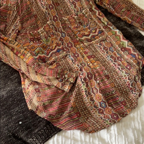 Long Zara Patterned Button Down - Picture 3 of 5